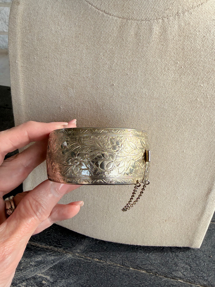 1950s Hinged Bracelet