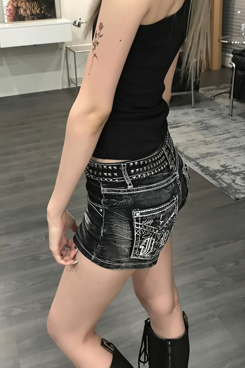Chic Retro Destroyed Embroidered Rivet Denim Shorts