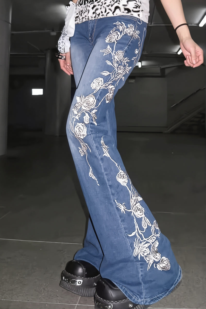 Chic Retro Rose Embroidery Low Rise Flared Jeans