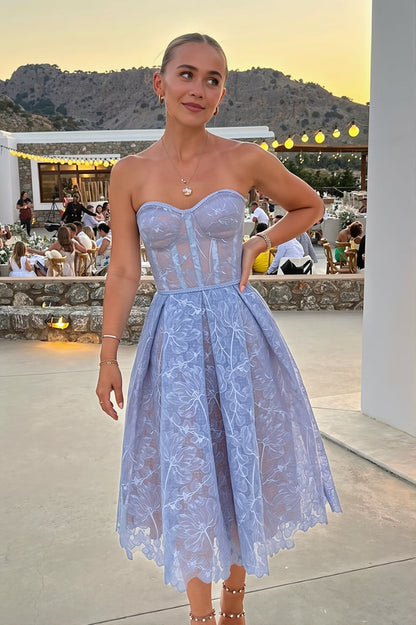 Elegant Lace Strapless Solid Midi Dress