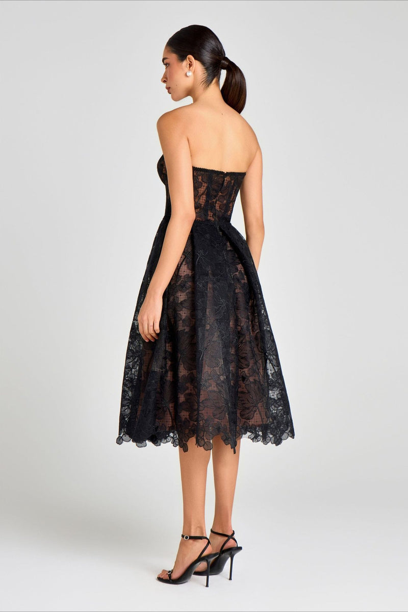 Elegant Lace Strapless Solid Midi Dress