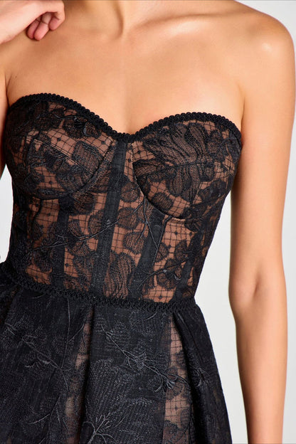 Elegant Lace Strapless Solid Midi Dress