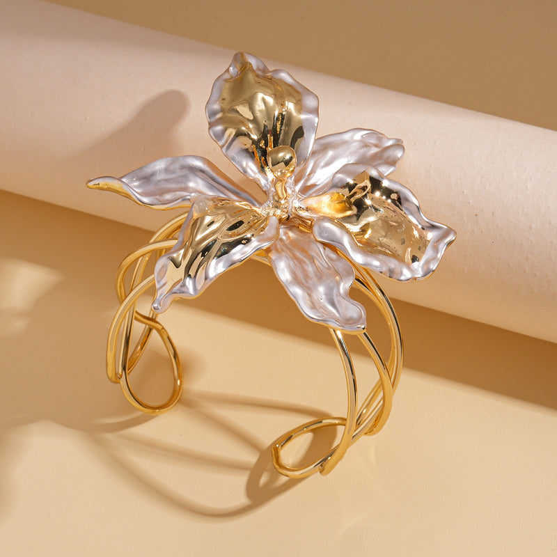 Floral Pattern Metal Line Open Bracelet