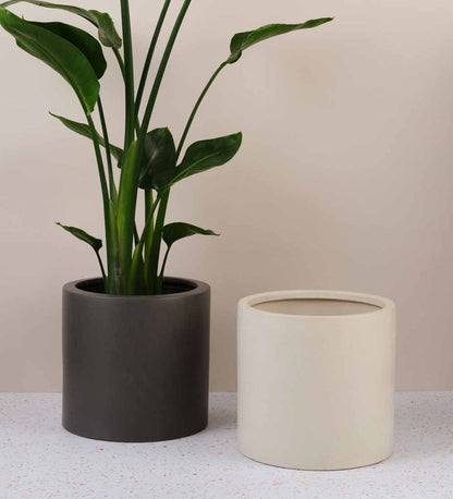 Graphite Earthenware Pot (25cm)