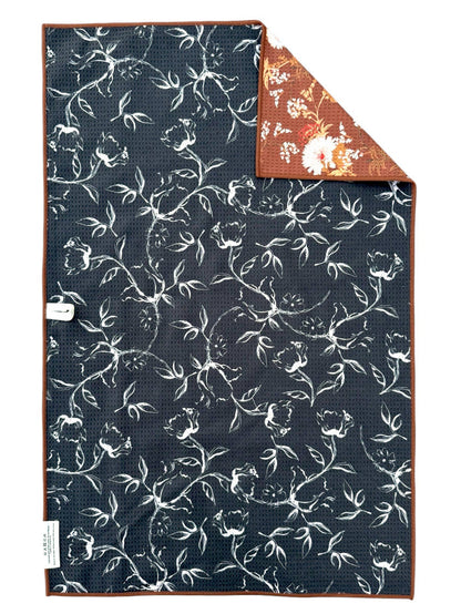 Gretta: Reversible Hand Towel