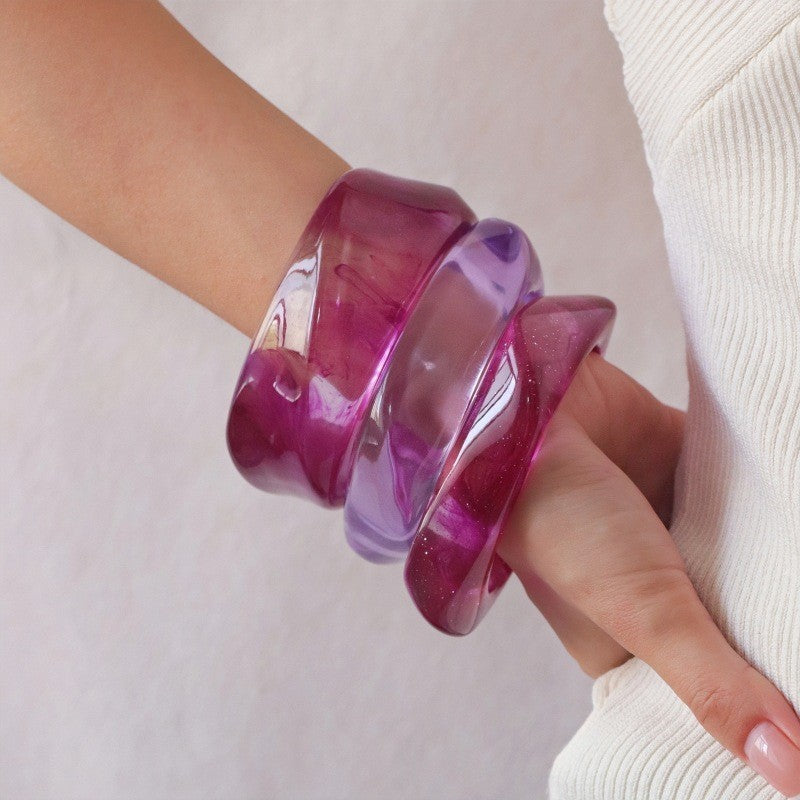 Irregular Geometric Round Acrylic Bracelet