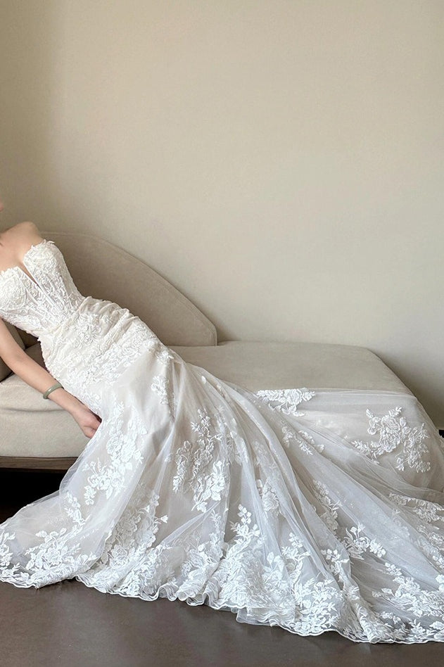 Lace Strapless Mermaid Train Wedding Dress