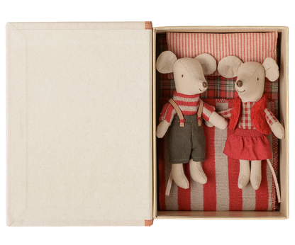 Maileg - Christmas Twin Mice, Little Sister and Brother in Book