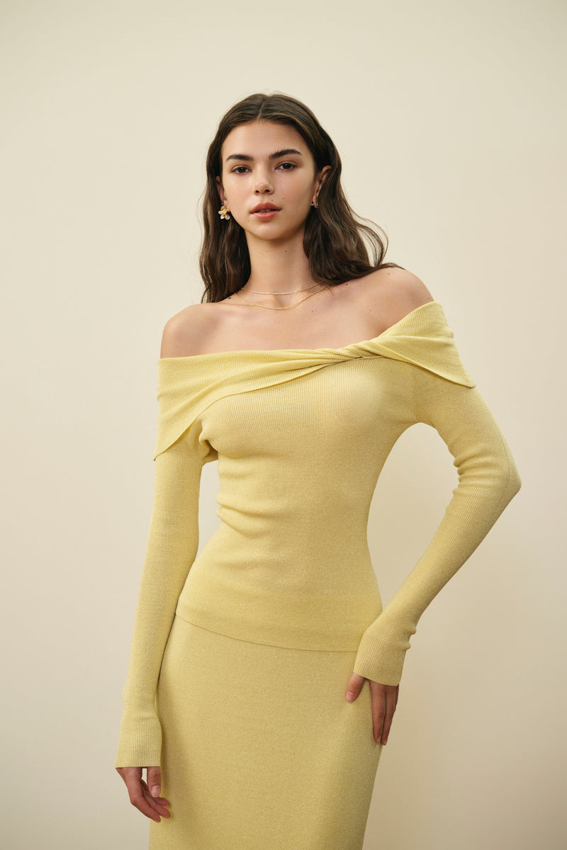 Off shoulder twist knit set