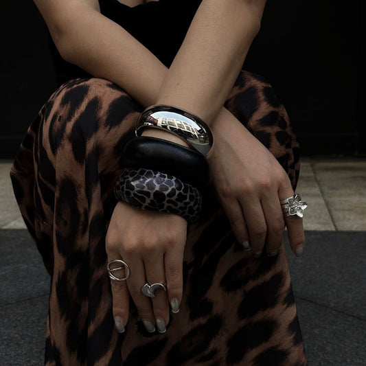 Resin Oval Wide Geometric Leopard Bracelet