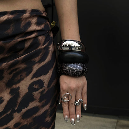 Resin Oval Wide Geometric Leopard Bracelet