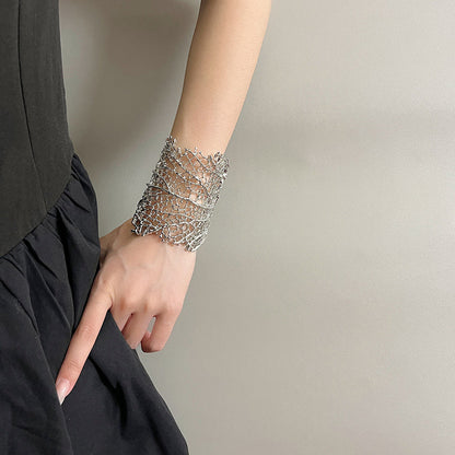 Textured Coral Hollow Open Bracelet