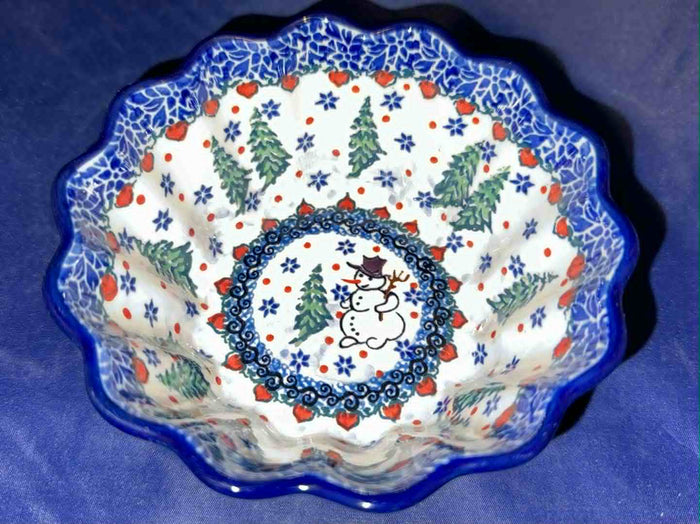 U4661 Scalloped Bowl - Shape: 915 - Pattern: U4661 (T. Liana)