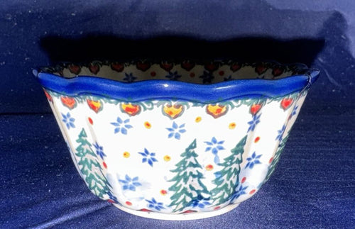 U4661 Small Ruffled Bowl - Shape: 916 - Pattern: U4661