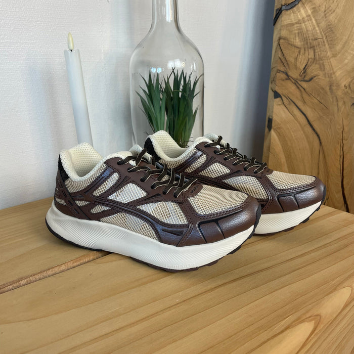 Woden Freja Runner – brun sneaker med lätt rullsula